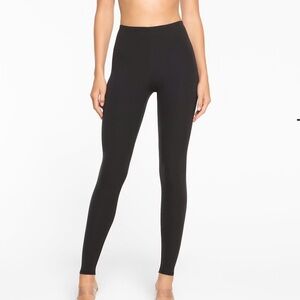 SKIMS NWT Fits Everybody Leggings